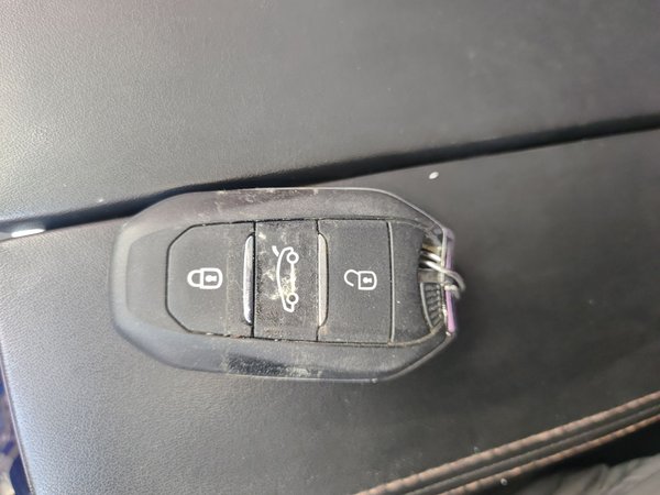 Peugeot 4008 2017, 73900 км, за 8431 USD - фото 9