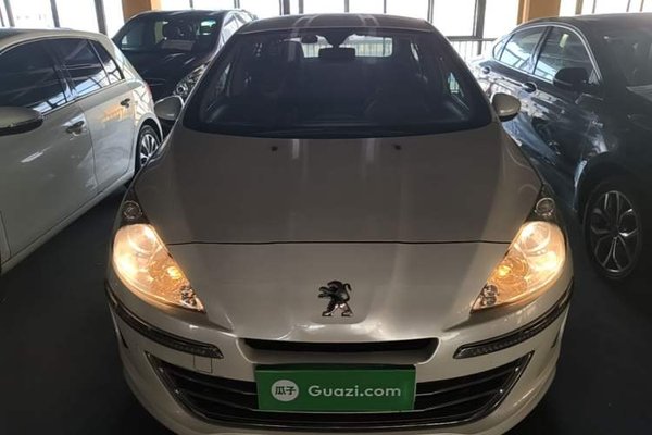 Peugeot 408 2013, 117899 км, за 3852 USD