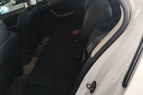 Peugeot 408 2013, 117899 км, за 3852 USD - фото 20