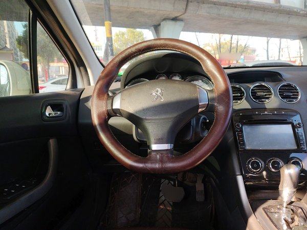 Peugeot 408 2013, 158800 км, за 2563 USD - фото 11