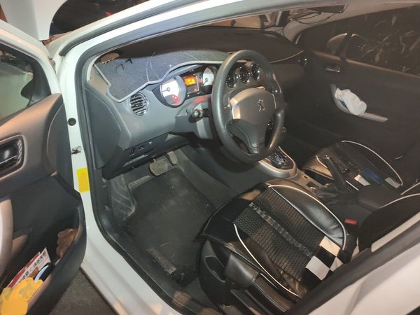 Peugeot 408 2013, 64000 км, за 3630 USD - фото 13