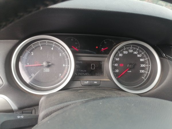 Peugeot 408 2014 1.8L Automatic Luxury Edition, 2014 года