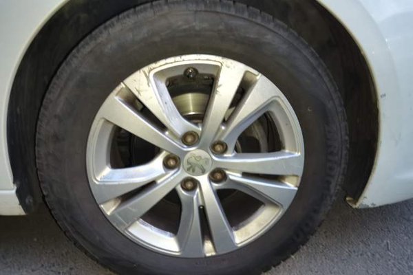 Peugeot 408 2014, 147800 км, за 2477 USD - фото 8