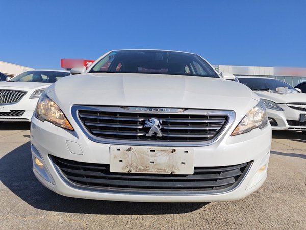 Peugeot 408 2014 1.8L Automatic Luxury Edition, 2014 года