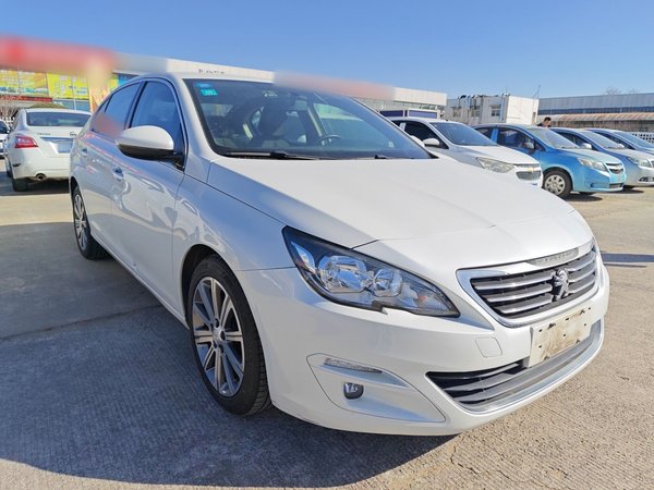 Peugeot 408 2014 1.8L Automatic Luxury Edition, 2014 года