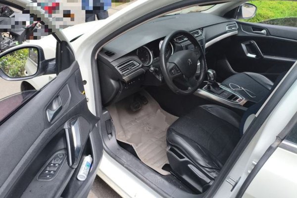 Peugeot 408 2015, 137100 км, за 4279 USD - фото 13