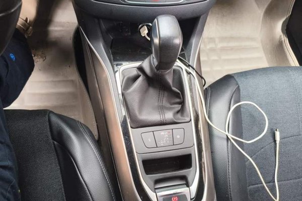 Peugeot 408 2015, 137100 км, за 4279 USD - фото 11