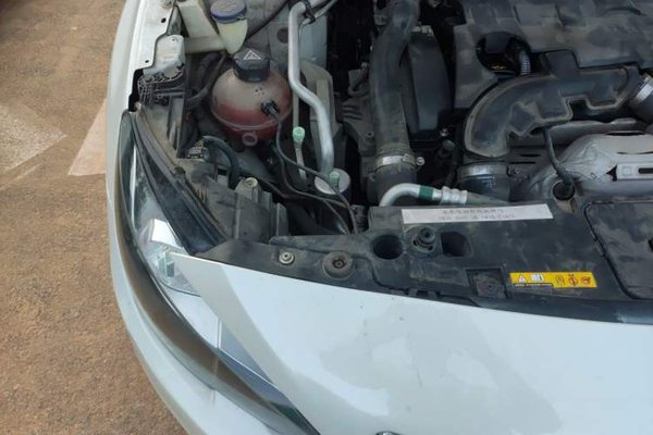 Peugeot 408 2016, 113800 км, за 3872 USD - фото 23
