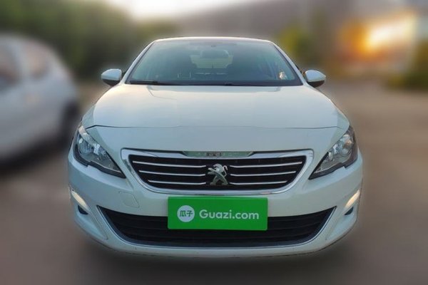 Peugeot 408 2016, 113800 км, за 3872 USD