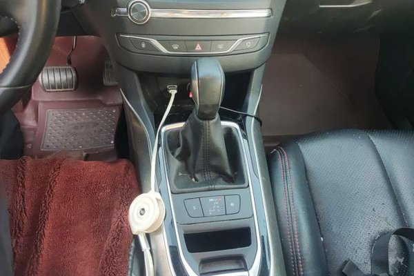 Peugeot 408 2016, 113800 км, за 3872 USD - фото 14