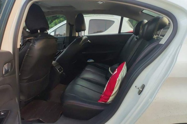 Peugeot 408 2016, 113800 км, за 3872 USD - фото 17