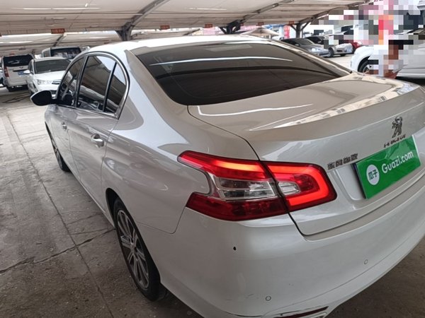 Peugeot 408 2016, 121199 км, за 5265 USD