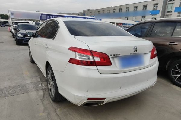 Peugeot 408 2016, 141200 км, за 4950 USD
