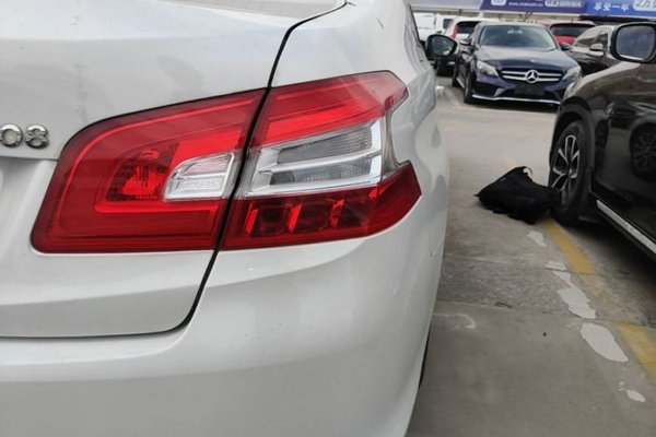 Peugeot 408 2016, 141200 км, за 4950 USD - фото 7
