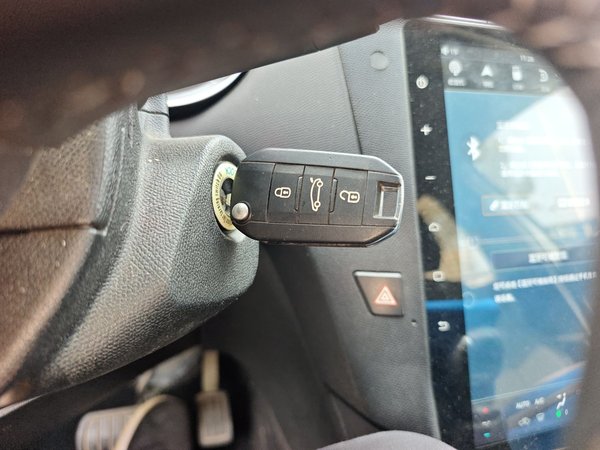 Peugeot 408 2016, 145300 км, за 4802 USD - фото 12