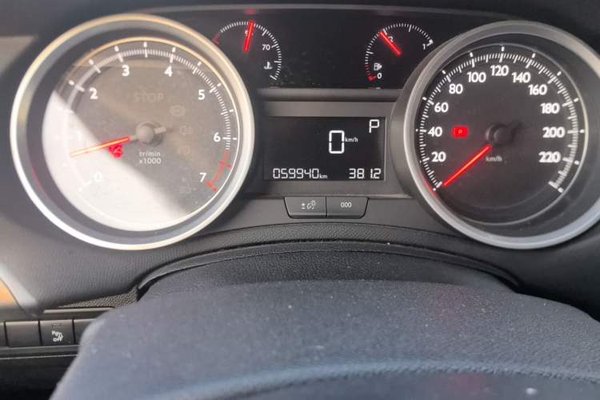Peugeot 408 2016, 59900 км, за 4324 USD - фото 13