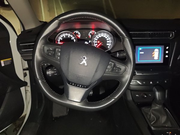 Peugeot 408 2018, 68600 км, за 6241 USD - фото 11