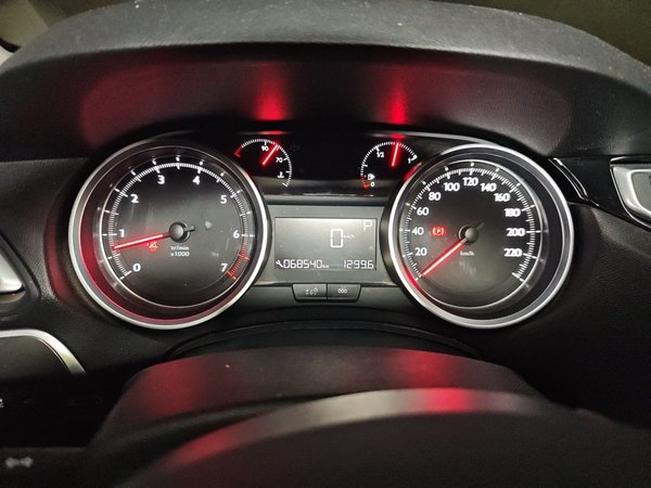 Peugeot 408 2018, 68600 км, за 6241 USD - фото 12