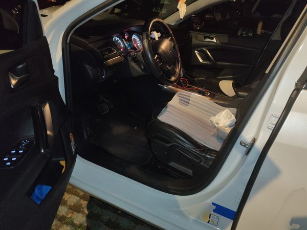 Peugeot 408 2018, 94800 км, за 4867 USD - фото 14