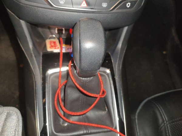 Peugeot 408 2018, 94800 км, за 4867 USD - фото 11