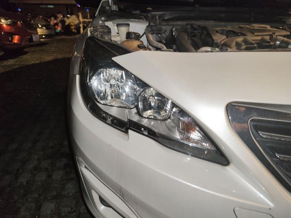 Peugeot 408 2018, 94800 км, за 4867 USD