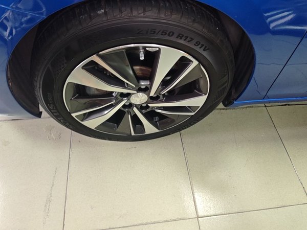 Peugeot 408 2019, 61500 км, за 7701 USD - фото 8