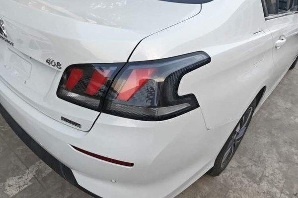 Peugeot 408 2019, 84800 км, за 7284 USD - фото 9