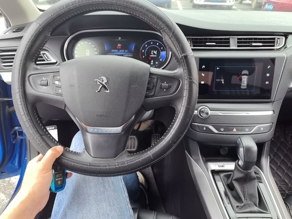 Peugeot 408 2020, 57500 км, за 7936 USD - фото 13