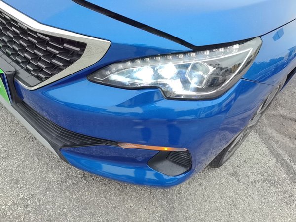 Peugeot 408 2020, 57500 км, за 7936 USD - фото 9