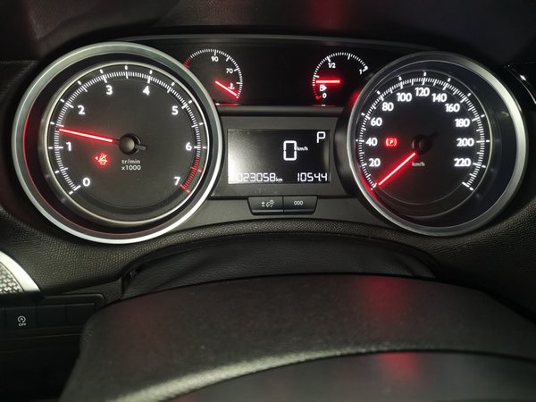 Peugeot 408 2020, 23000 км, за 9249 USD - фото 13