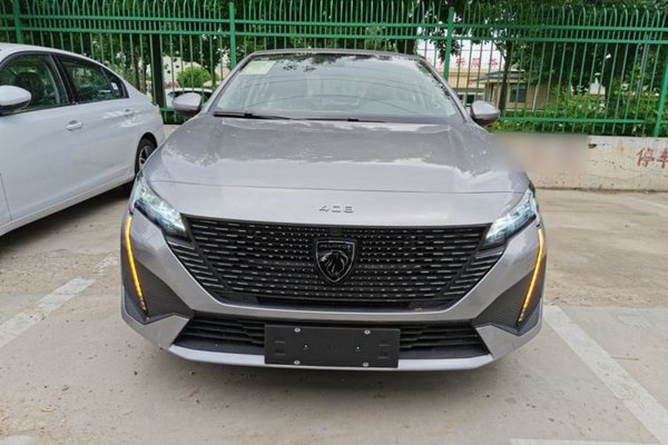 Peugeot 408 2024, 100 км, за 14242 USD