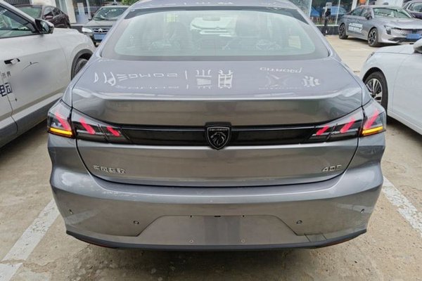 Peugeot 408 2024, 100 км, за 14242 USD