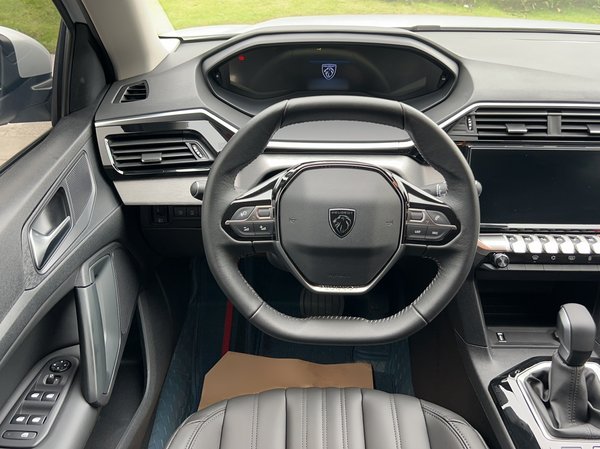 Peugeot 408 2024, 19800 км, за 12386 USD - фото 9