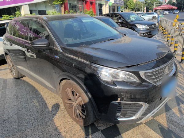 Peugeot 5008 2017, 88100 км, за 9073 USD