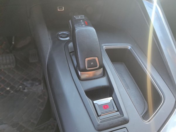 Peugeot 5008 2017, 88100 км, за 9073 USD - фото 17
