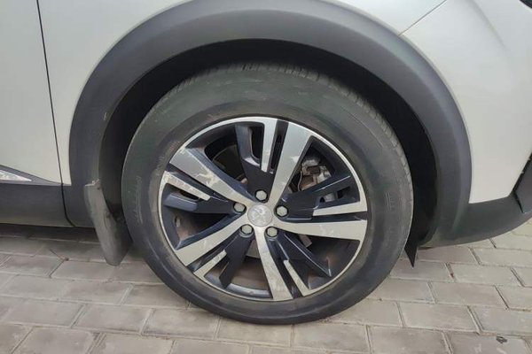 Peugeot 5008 2017, 100500 км, за 8949 USD