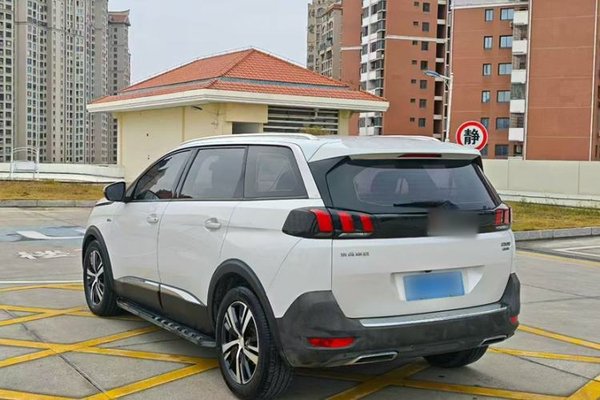 Peugeot 5008 2017, 100500 км, за 8949 USD