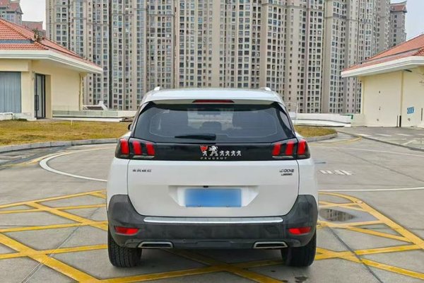 Peugeot 5008 2017, 100500 км, за 8949 USD
