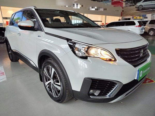 Peugeot 5008 2017, 121400 км, за 8733 USD