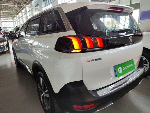 Peugeot 5008 2017, 121400 км, за 8733 USD