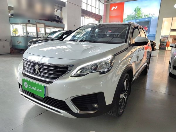Peugeot 5008 · 2017 год