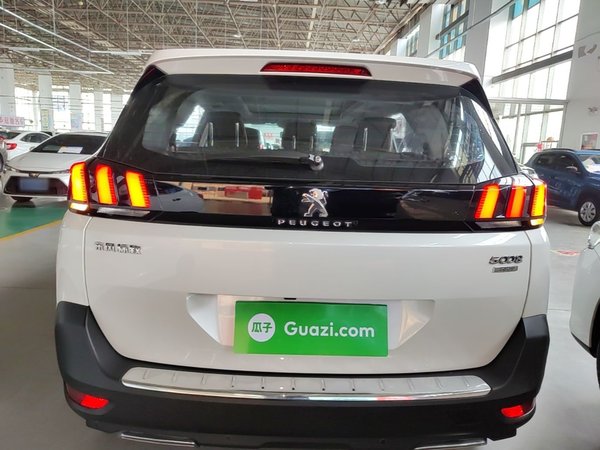 Peugeot 5008 2017, 121400 км, за 8733 USD