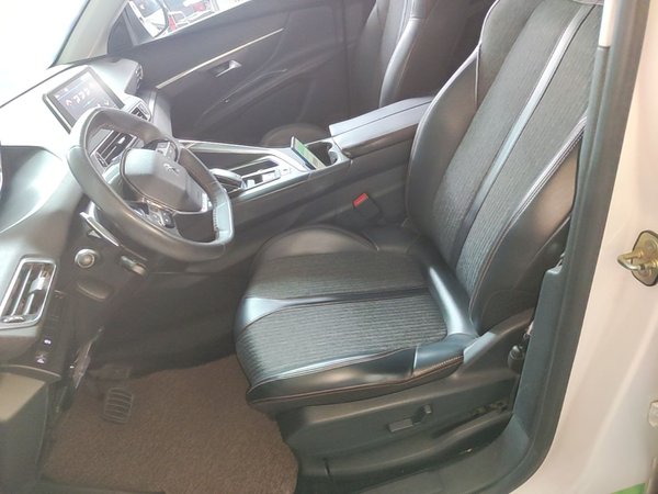 Peugeot 5008 2017, 121400 км, за 8733 USD - фото 18