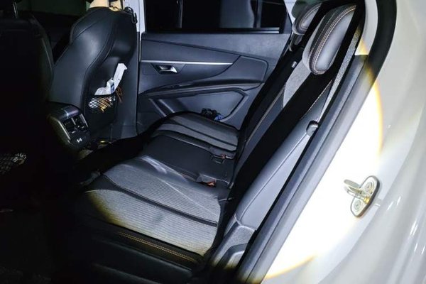 Peugeot 5008 2017, 99100 км, за 6745 USD - фото 18