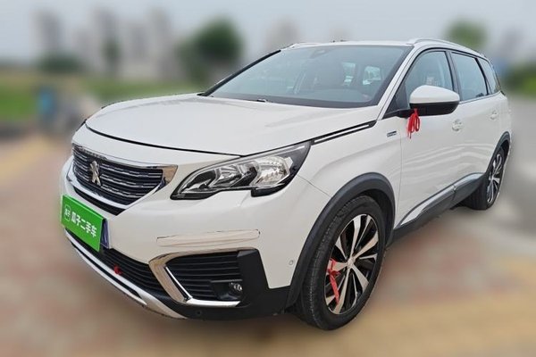 Peugeot 5008 · 2017 год