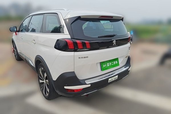 Peugeot 5008 2017, 63500 км, за 8963 USD