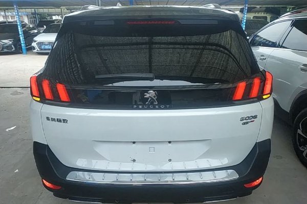 Peugeot 5008 2017, 97600 км, за 11511 USD