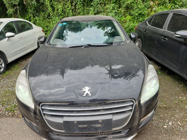 Peugeot 508 2013 2.0L 2nd Anniversary Edition with Automatic Sunroof – Classic Version, 2013 года