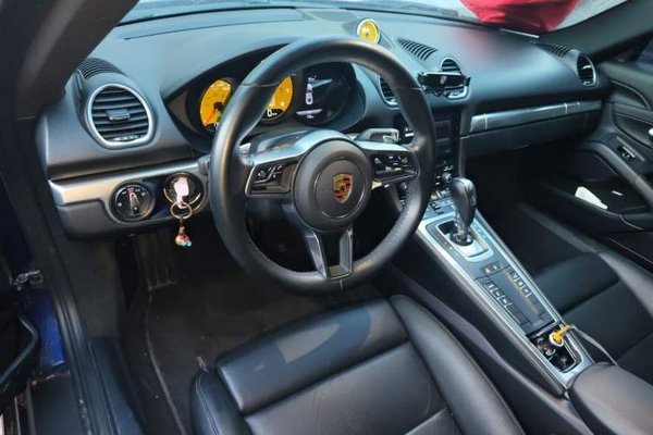 Porsche 718 2020, 17900 км, за 47760 USD - фото 9