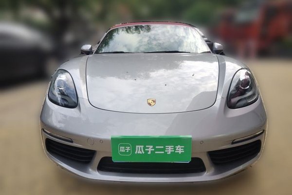 Porsche 718 2020, 69400 км, за 44668 USD